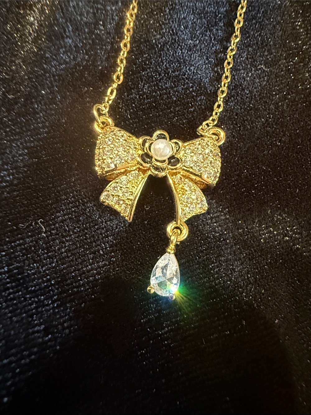 Gold Bow Pendant Necklace with Pearl and Rain Drop